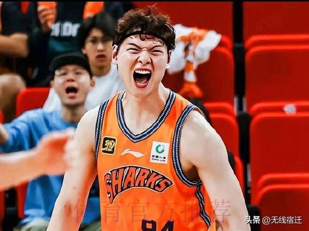 CBA-王哲林两双 上海久事主场战胜新疆伊力特